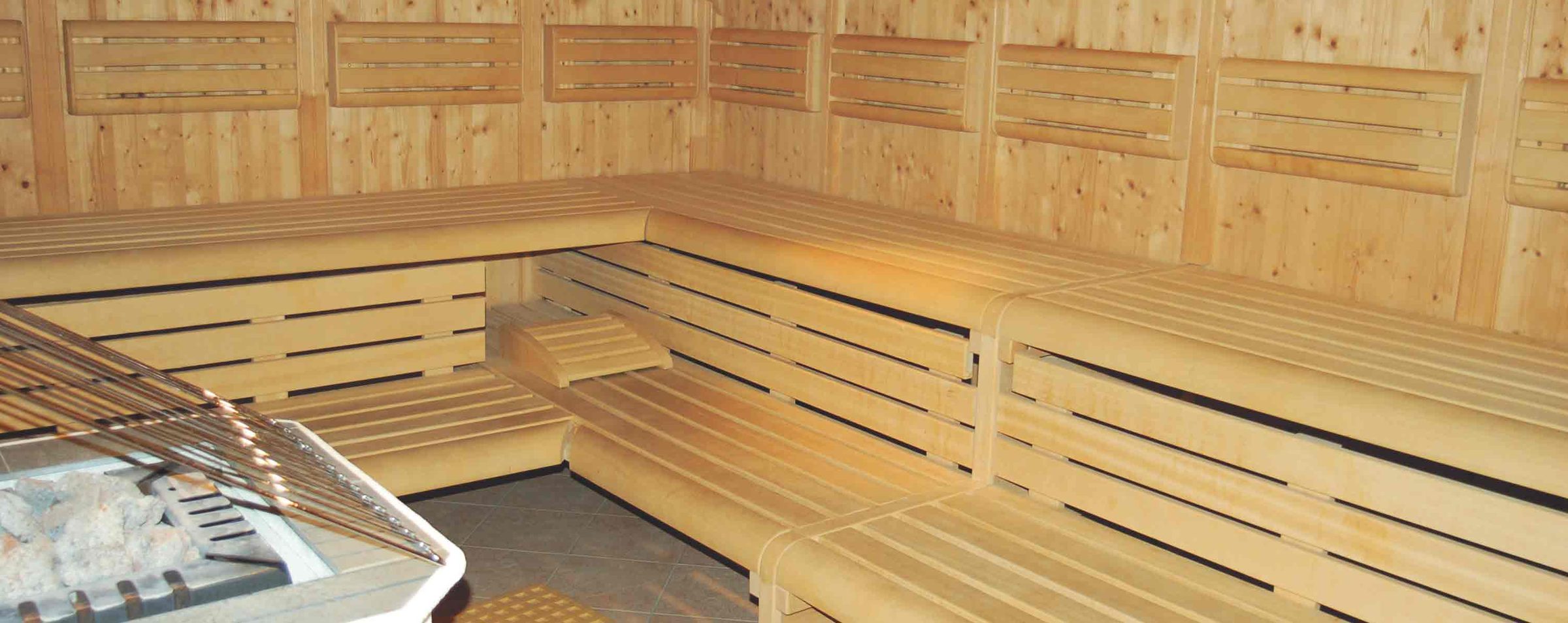 Sauna hero panche